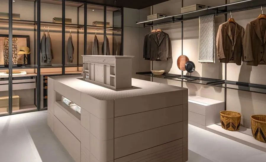 High-End Wardrobes: Interior Layout, Materials and Custom Storage Planning